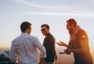 Seek out individuals who have similar aspirations as you and can offer encouragement and assistance during times when you require it (Image via Pexels)